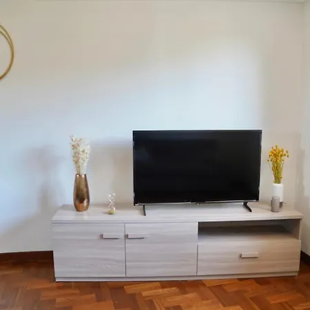 Domus Arvali 公寓 *