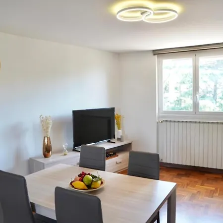 Domus Arvali - Superior Con Terrazza Privata